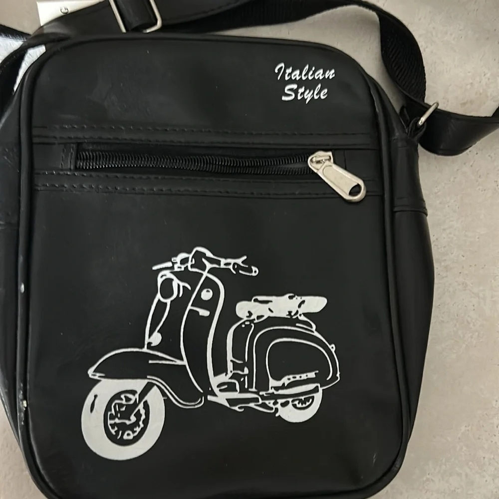 Italian satchel brand new never used from Italy
